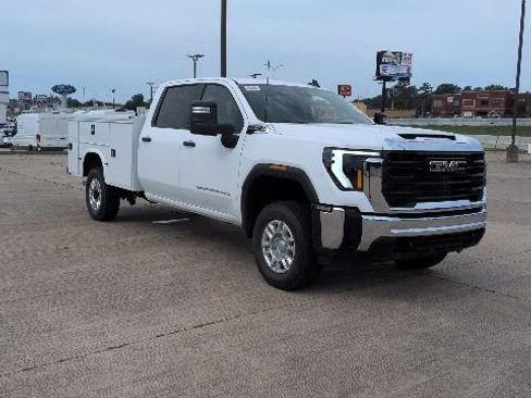 New 2026 GMC Sierra 2500 Pro w/ Convenience Package AWD/4WD image 8