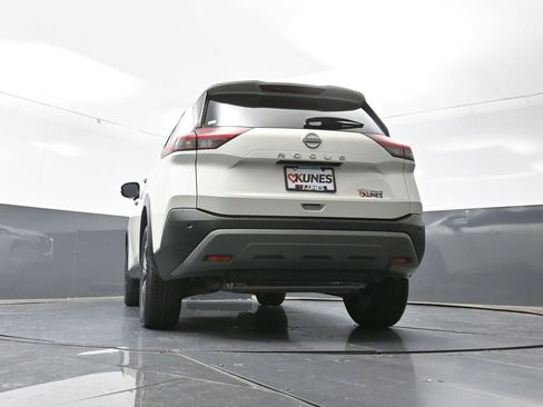 Used 2023 Nissan Rogue SV image 55