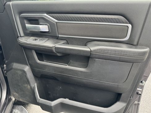 Used 2025 RAM 2500 Big Horn AWD/4WD image 16