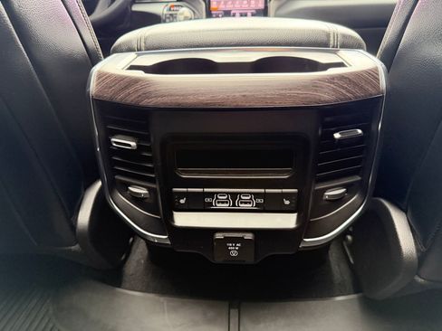 Used 2025 RAM 1500 Laramie w/ Night Edition image 27