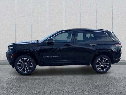 Used 2022 Jeep Grand Cherokee Overland w/ Advanced Protech Group III AWD/4WD image 4