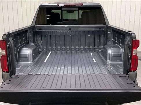 Used 2021 Chevrolet Silverado 1500 LTZ w/ Z71 Off-Road Package AWD/4WD image 39