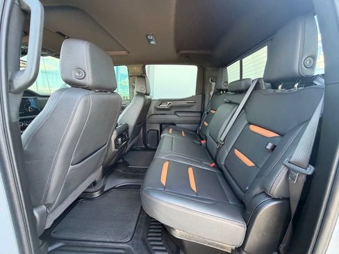 Used 2024 GMC Sierra 1500 AT4 w/ Technology Package AWD/4WD image 25