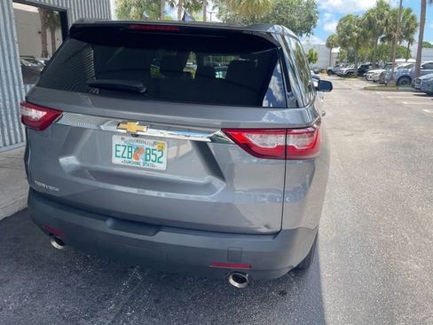 Used 2020 Chevrolet Traverse LS FWD image 10