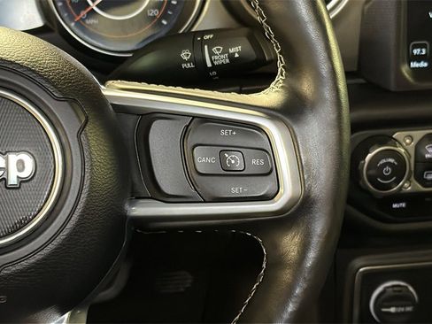 Used 2020 Jeep Gladiator Overland image 21