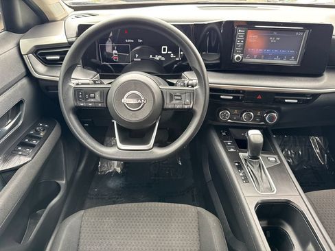 Used 2025 Nissan Kicks S AWD/4WD image 20
