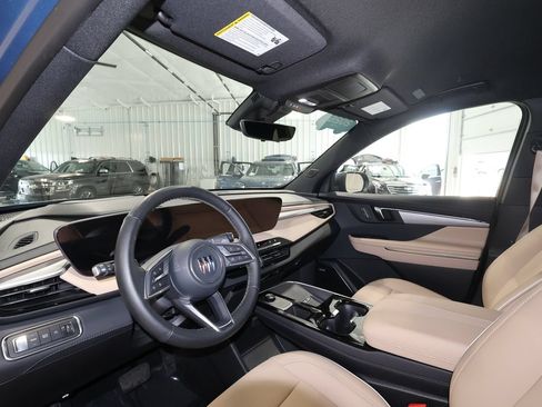Certified 2026 Buick Enclave Preferred w/ Power Package FWD image 9