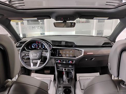 Used 2023 Audi Q3 2.0T Premium Plus w/ Premium Plus Package image 24