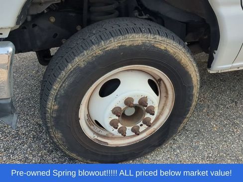Used 2017 Ford E-350 and Econoline 350 Super Duty w/ Power Windows & Locks Group RWD image 6
