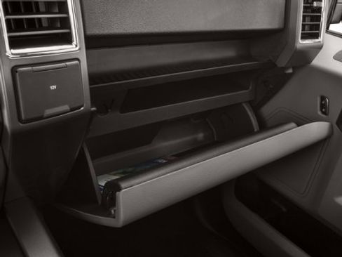 Used 2017 Ford F150 XLT w/ Equipment Group 302A Luxury image 17