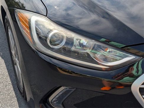 Used 2017 Hyundai Elantra Value Edition image 4