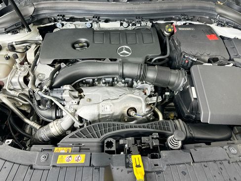 Certified 2022 Mercedes-Benz GLA 250 4MATIC image 36