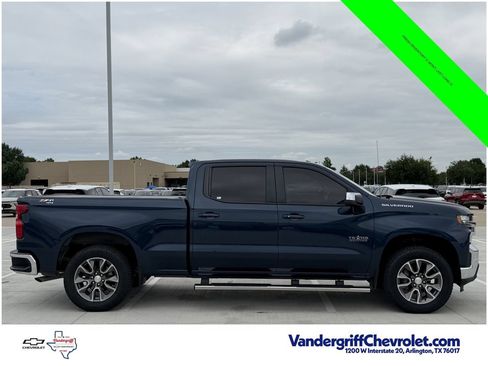 Used 2020 Chevrolet Silverado 1500 LT w/ Texas Edition RWD image 3