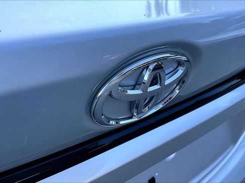 Certified 2022 Toyota Corolla LE FWD image 29