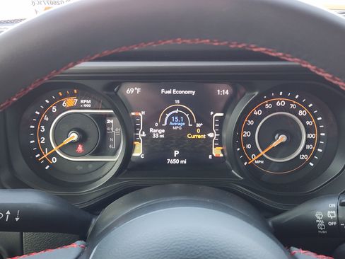 Used 2024 Jeep Wrangler Unlimited Rubicon image 18