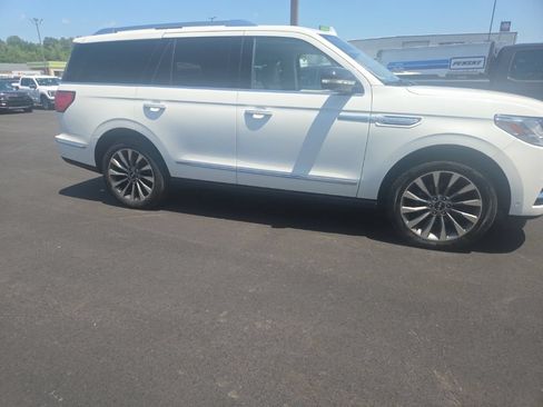 Used 2020 Lincoln Navigator Reserve w/ Luxury Package AWD/4WD image 11
