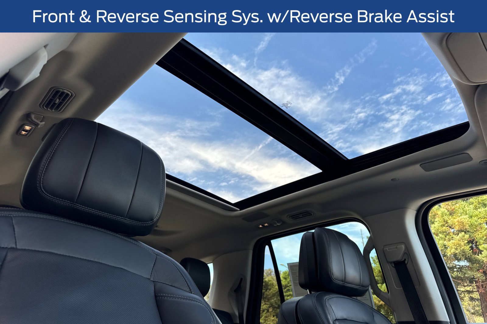 Used 2025 Lincoln Navigator Reserve AWD/4WD image 24