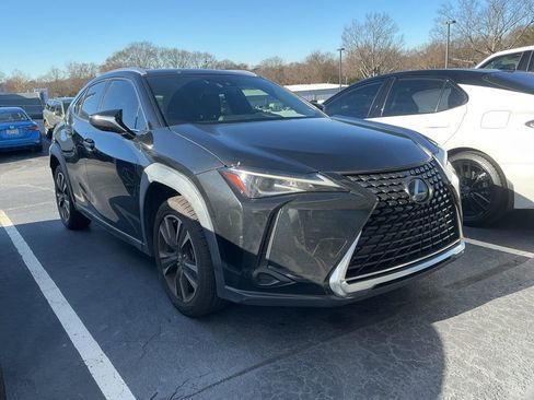 Used 2019 Lexus UX 200 image 5