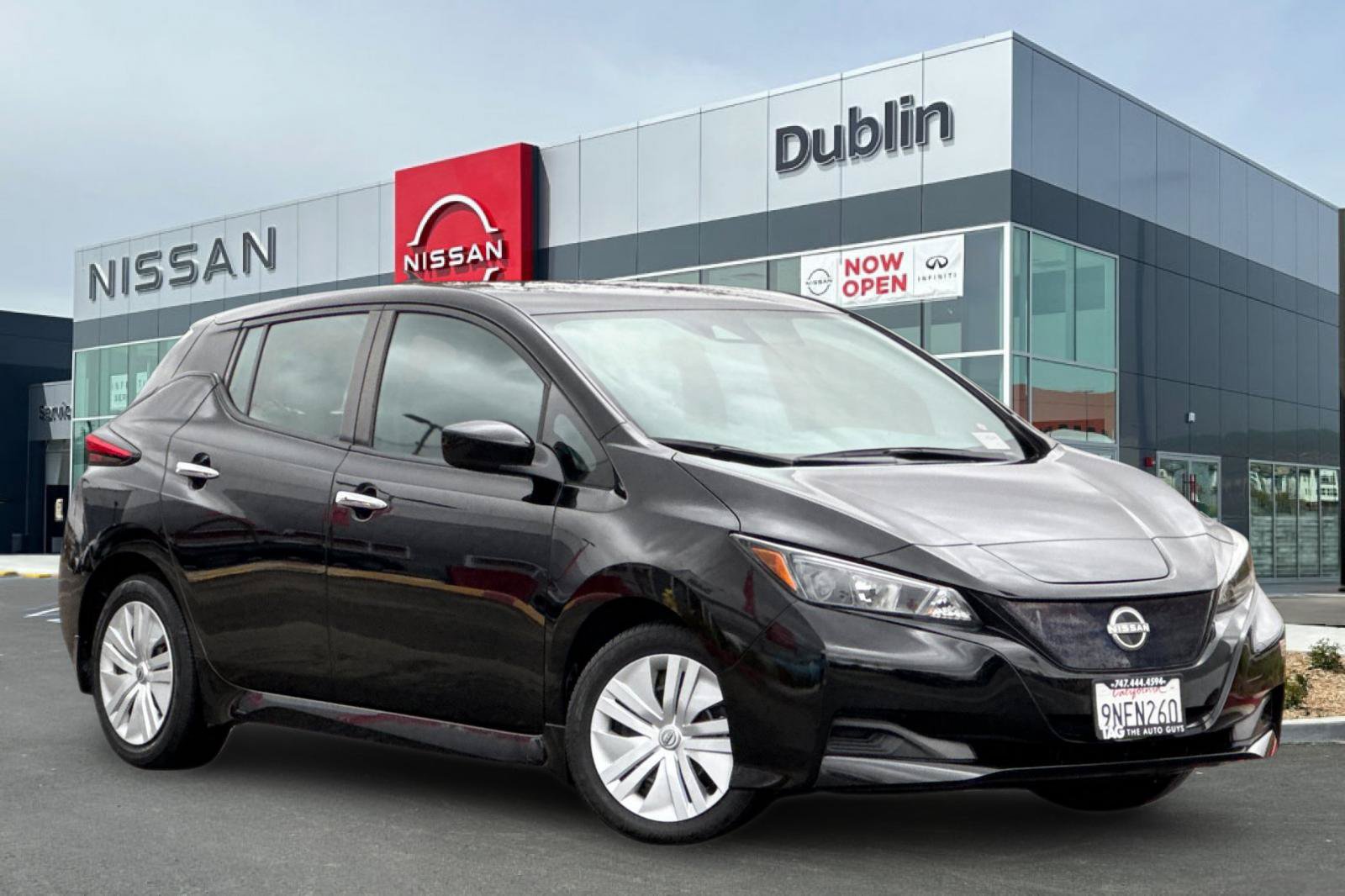 Used 2025 Nissan Leaf S FWD image 2