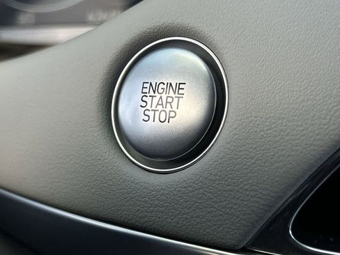 Used 2022 Hyundai Palisade Limited image 17