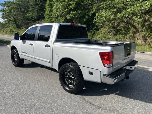 Used 2012 Nissan Titan SV w/ SV Premium Utility Pkg AWD/4WD image 5