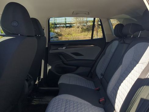 New 2026 Volkswagen Tiguan S image 8