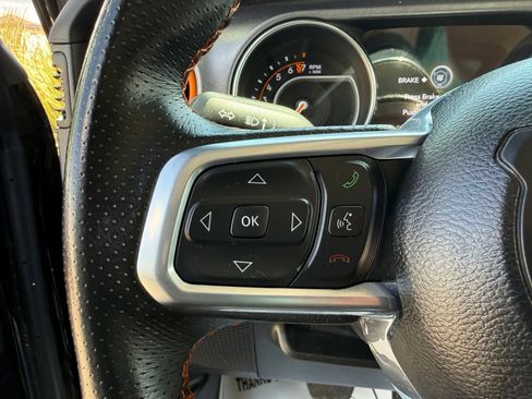 Used 2023 Jeep Gladiator Mojave w/ LED Lighting Group AWD/4WD image 21