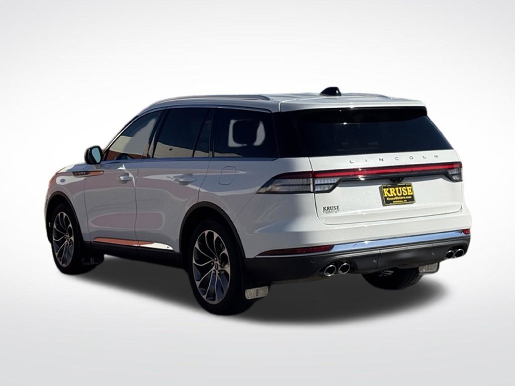 Used 2026 Lincoln Aviator AWD image 41