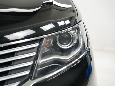 Used 2016 Lincoln MKX Reserve w/ Climate Package image 7