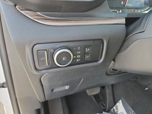 Used 2023 Ford Explorer Limited w/ Equipment Group 301A AWD/4WD image 18