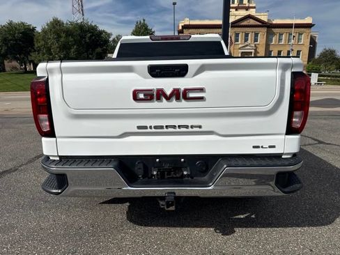 Used 2022 GMC Sierra 1500 SLE AWD/4WD image 4