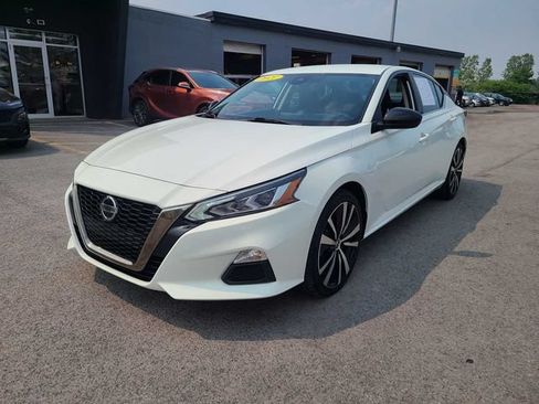 Used 2021 Nissan Altima 2.5 SR FWD image 1