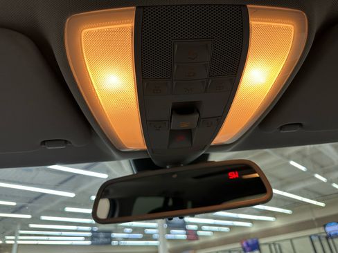 Used 2014 Mercedes-Benz GLK 350 2WD image 31