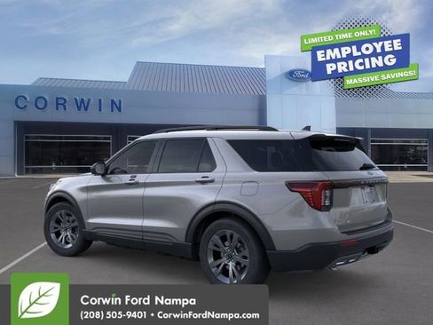 New 2026 Ford Explorer Active AWD/4WD image 5