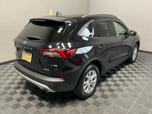 Used 2023 Ford Escape Active w/ Tech Pack #1 AWD/4WD image 8