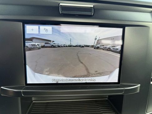 New 2026 Ford F250 XL w/ XL Chrome Package image 19