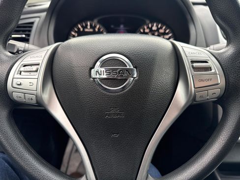 Used 2016 Nissan Altima 2.5 S w/ Power Driver Seat Package FWD image 16