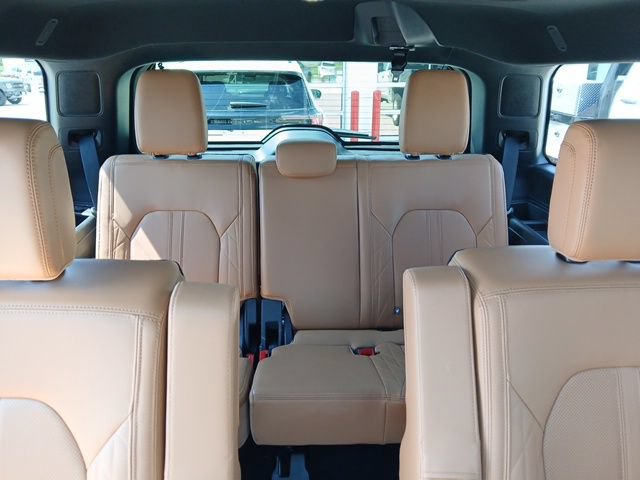 Used 2023 Ford Expedition Platinum AWD/4WD image 30