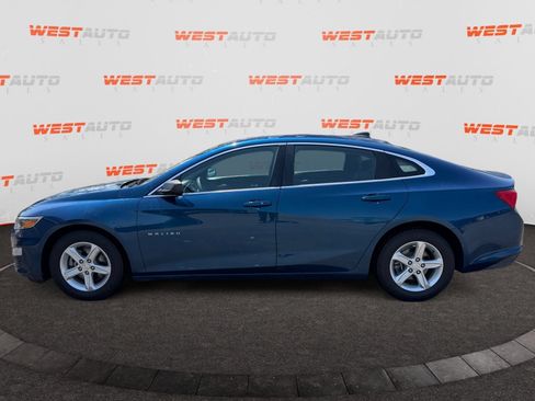 Used 2019 Chevrolet Malibu LS FWD image 2
