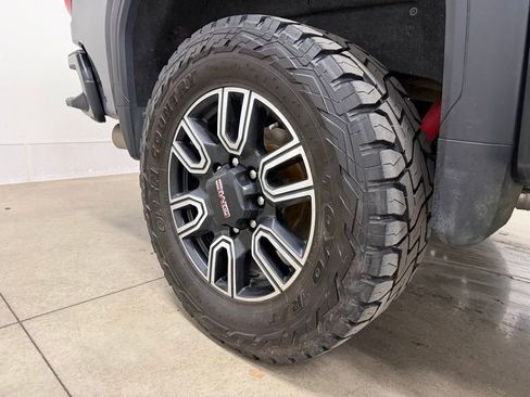 Certified 2022 GMC Sierra 2500 AT4 w/ AT4 Premium Plus Package image 14