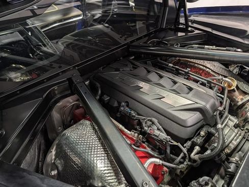 Used 2025 Chevrolet Corvette Stingray Premium Cpe w/ Z51 Performance Package RWD image 14