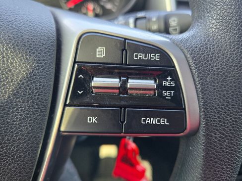 Certified 2019 Kia Sorento LX image 24