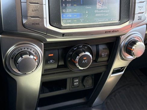 Used 2019 Toyota 4Runner SR5 AWD/4WD image 8