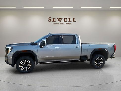 New 2025 GMC Sierra 2500 Denali Ultimate w/ Max Trailering Package image 2