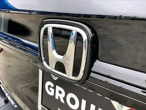 New 2026 Honda Odyssey Touring image 15