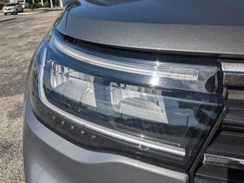 New 2026 Ford Explorer Active RWD image 11