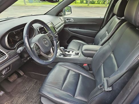 Used 2020 Jeep Grand Cherokee Limited AWD/4WD image 17