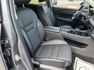 Used 2023 Nissan Rogue SV w/ SV Premium B Package AWD/4WD video 3