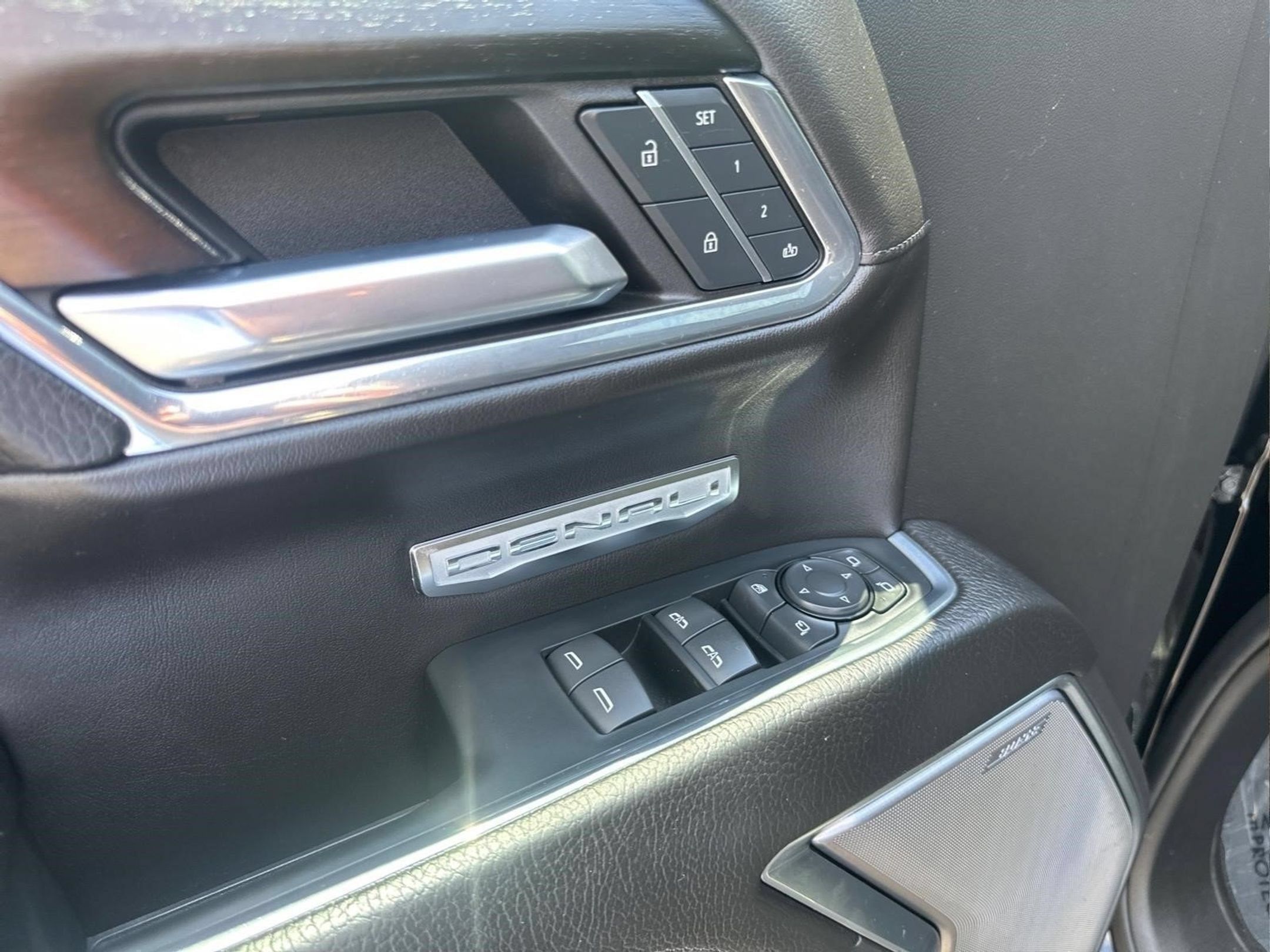 Used 2024 GMC Sierra 1500 Denali w/ Denali Reserve Package AWD/4WD image 83