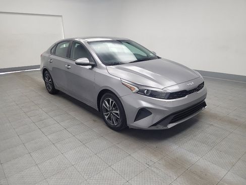 Used 2024 Kia Forte LXS image 13